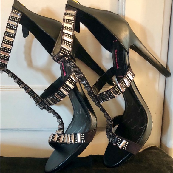 🌟🌟BETSYVILLE NWOT BEDAZZLED PUMPS 💫 - Picture 5 of 6